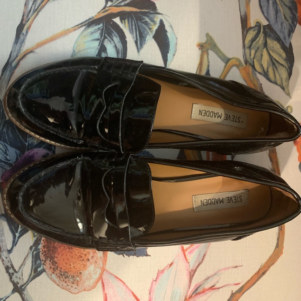 Steve Madden Black Loafers